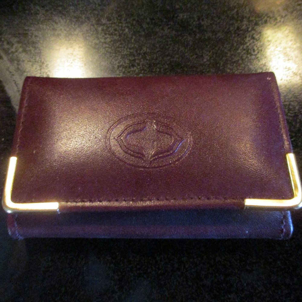 Vintage (Never Used) New in Box Buxton Cowhide 6 Key Holder Snap Closure Trifold